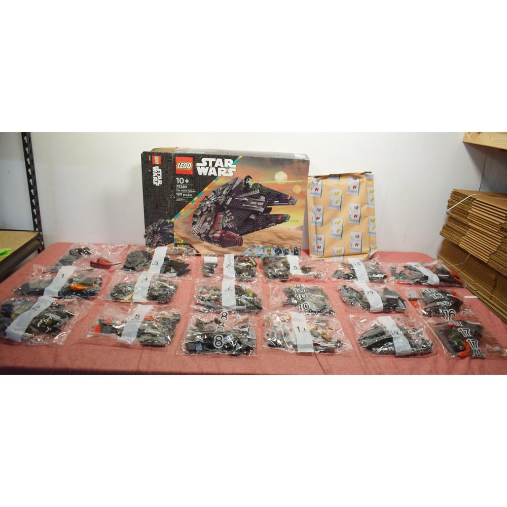 LEGO Star Wars The Dark Falcon 75389